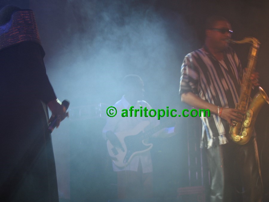 ../Images/afw2006c 522.jpg